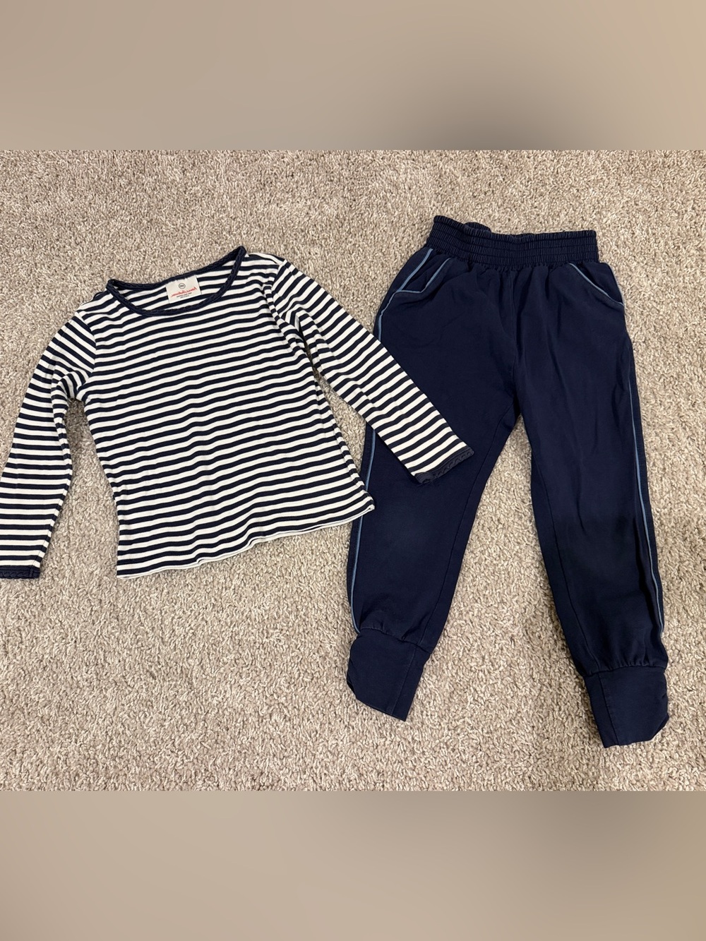 Hanna Anderson Girl Top and Pant Size 4